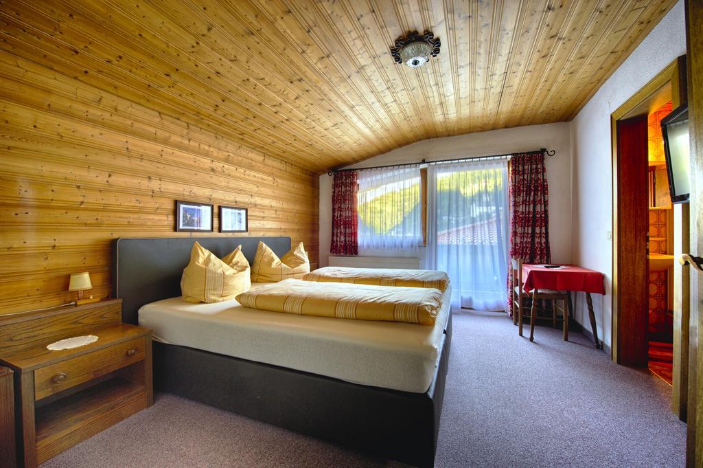Garni Fischer Oetz Kamer foto
