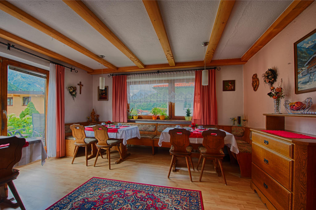 Garni Fischer Oetz Buitenkant foto