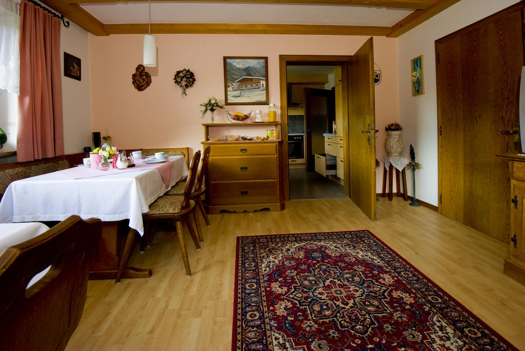 Garni Fischer Oetz Buitenkant foto