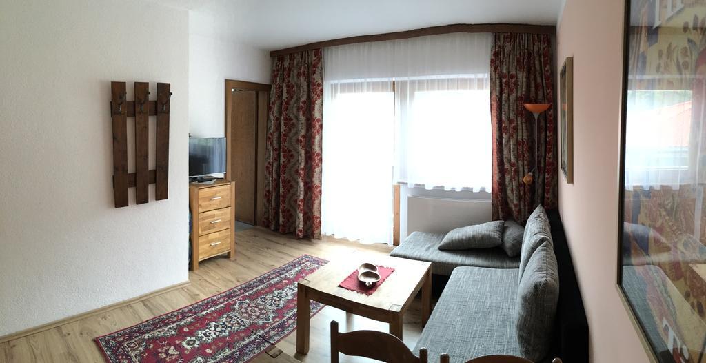 Garni Fischer Oetz Kamer foto